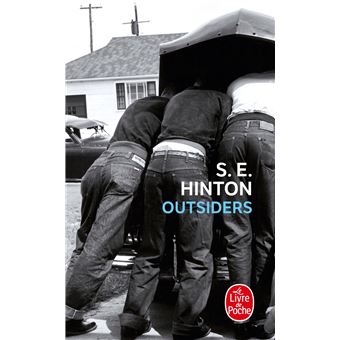 Couverture du roman Outsiders de S. E. Hinton.  